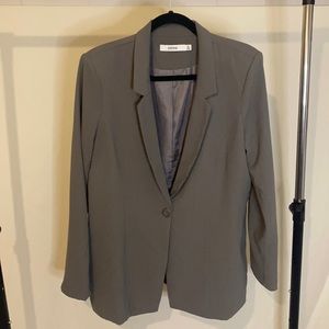 Gray blazer. Size XL.